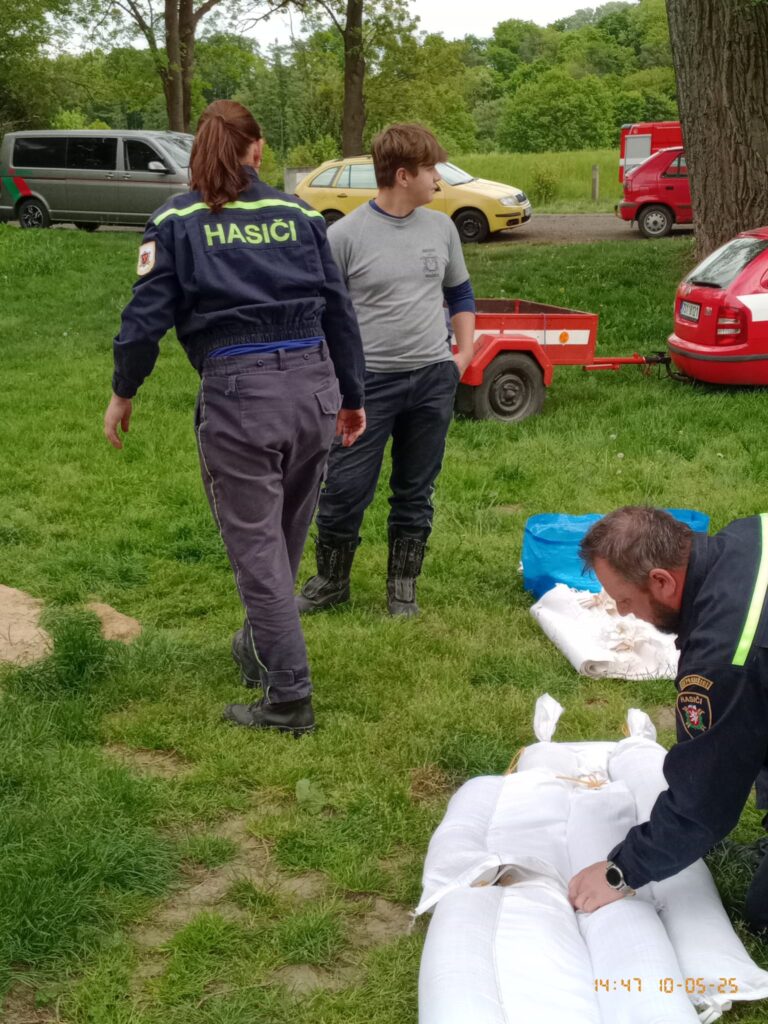 Velitelský den 2025 letiště MH, park a pláž u Jizery